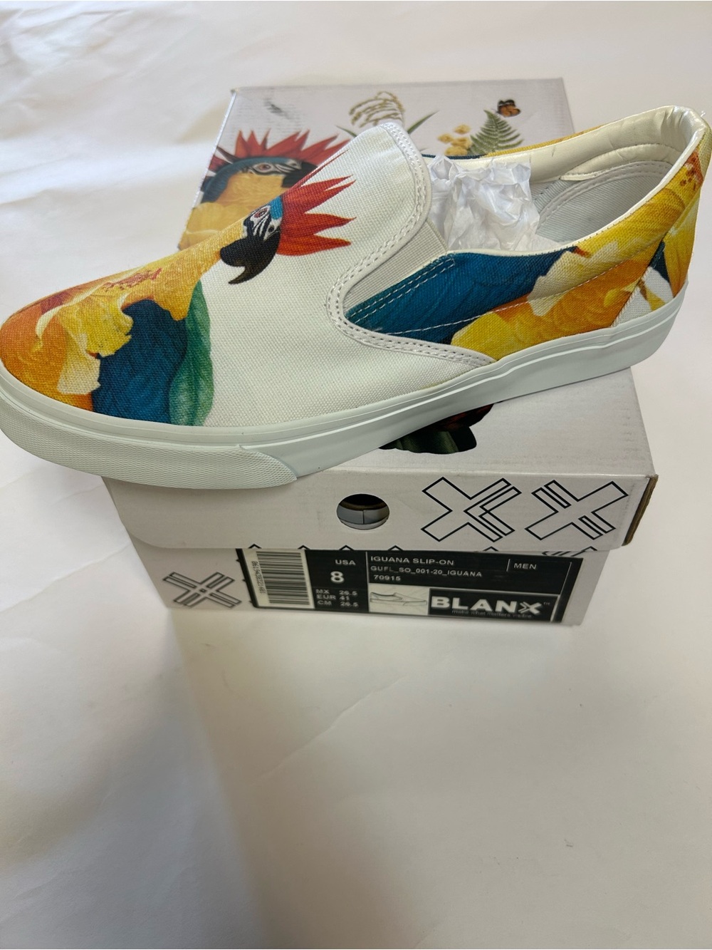 Men Slip-On Parrot Print Canvas Shoes - White/Multicolor